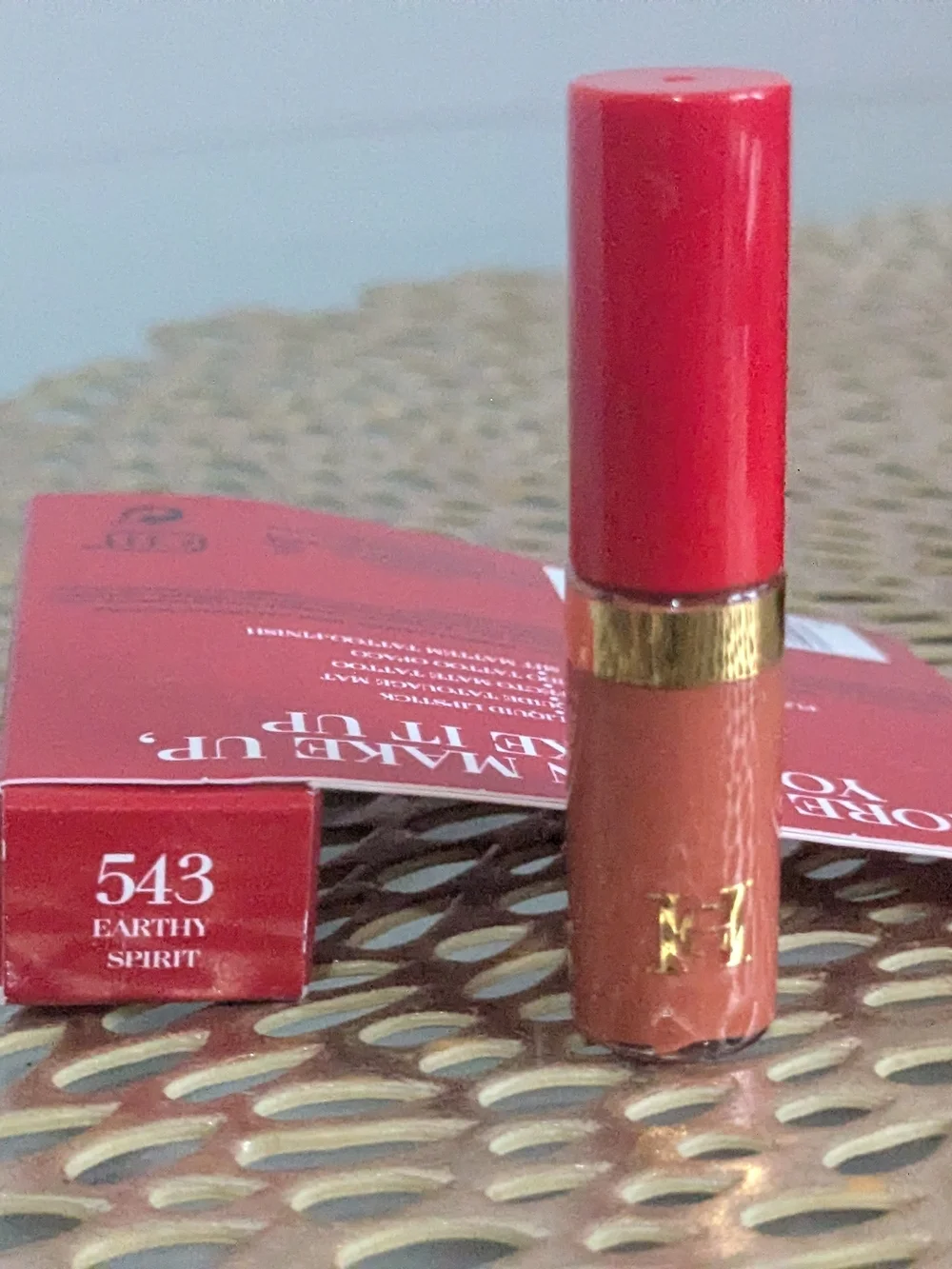 Carolina Herrera Lip Liquid Velvet - Warm Nude (Brown) Mini